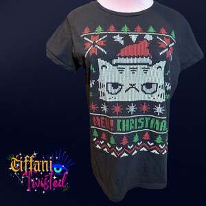 Grumpy Cat Ugly Christmas Sweater Style Graphic Tee – Size M